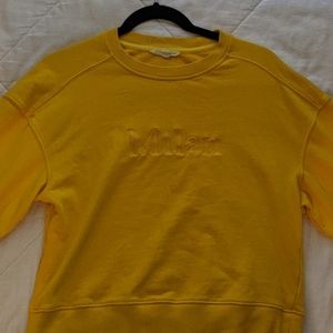 Sweatshirt